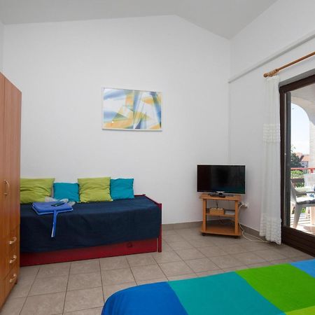 Apartments Brankica Island - Happy Rentals Vantacici Exterior photo