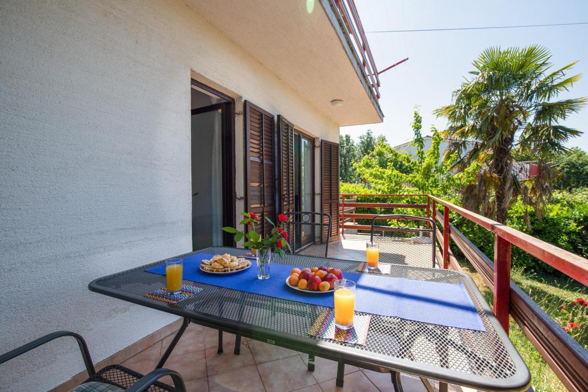 Apartments Brankica Island - Happy Rentals Vantacici Exterior photo