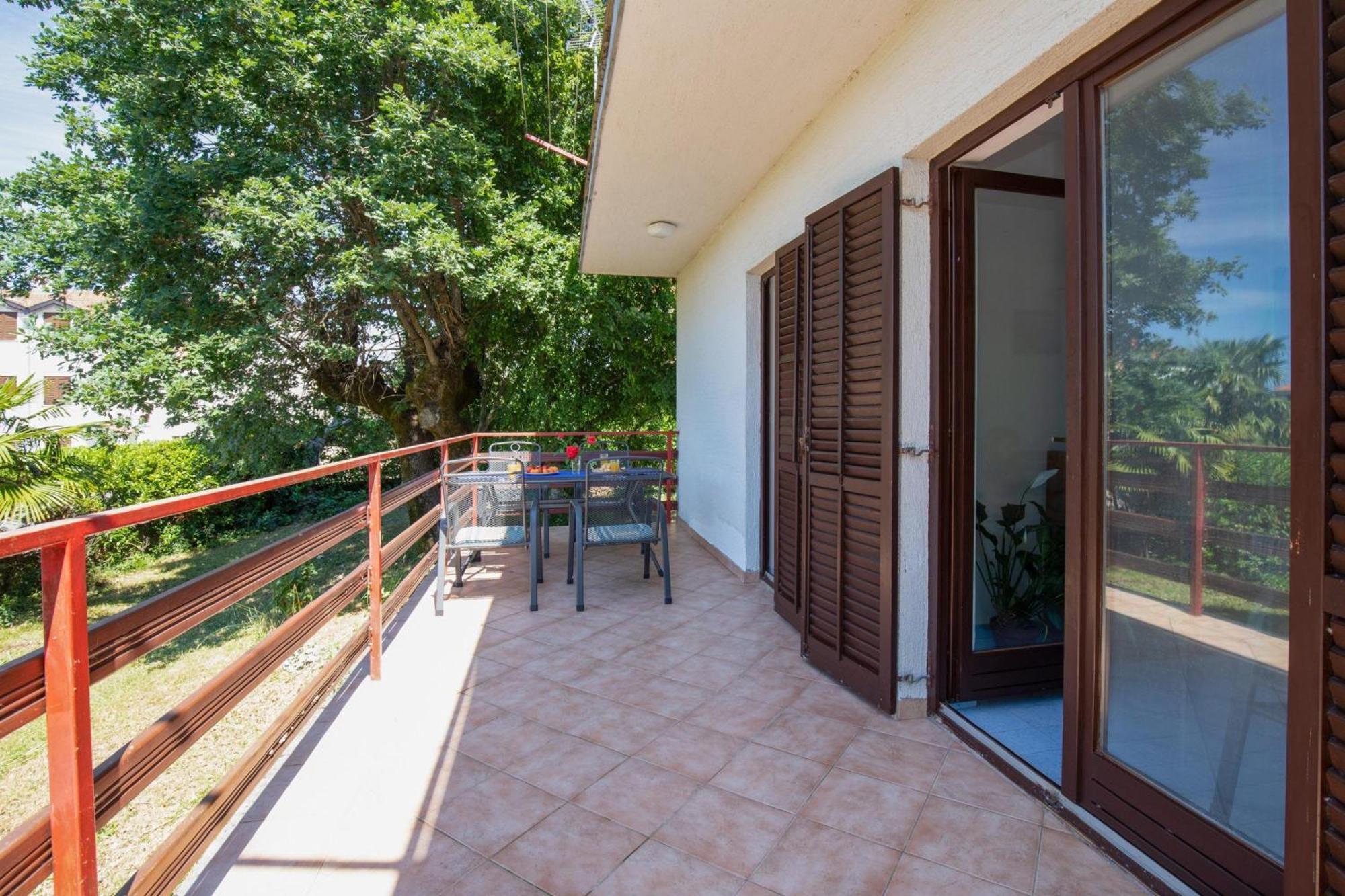Apartments Brankica Island - Happy Rentals Vantacici Exterior photo